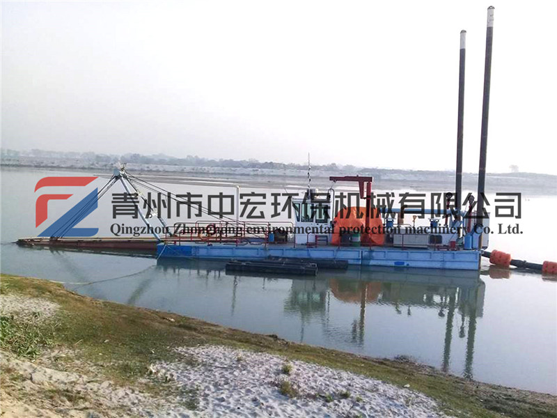 絞吸式抽沙船